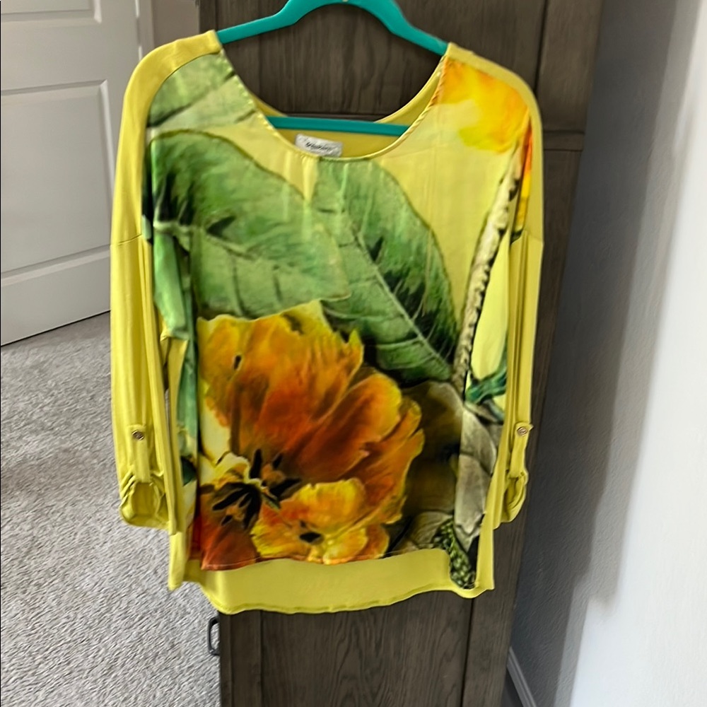 Dress Barn Yellow Green Graphic 3/4 Sleeve Tunic